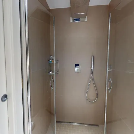 Apartament Serlas 12